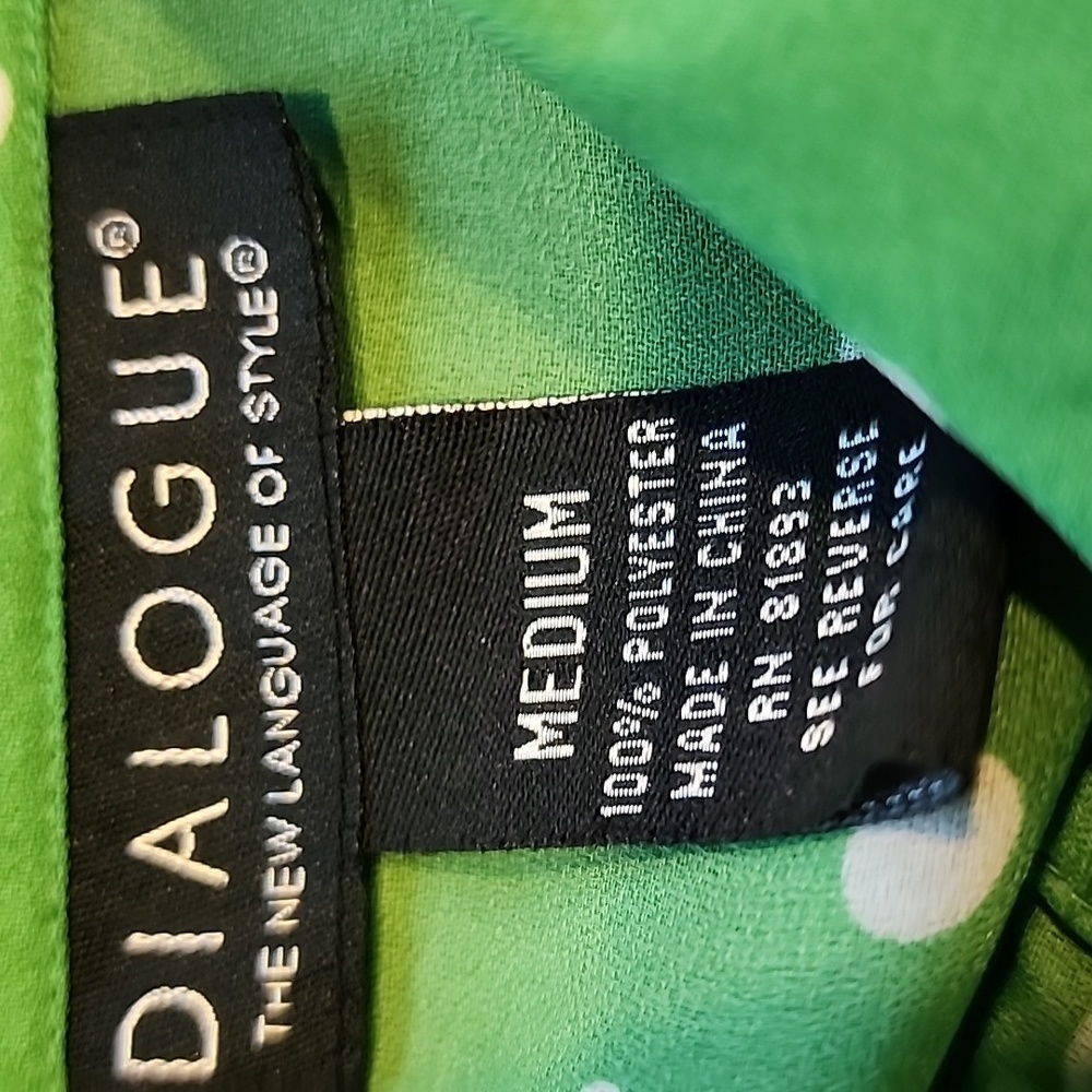 DIALOGUE 2 PIECE BUTTON-DOWN TOP - image 6